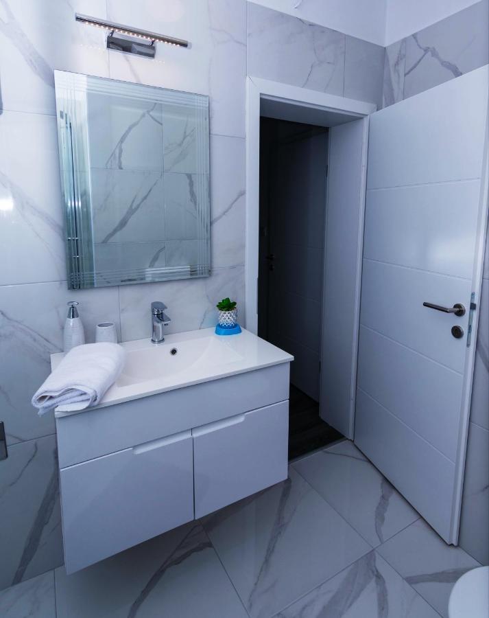Apartments Samac Sibenik Luaran gambar