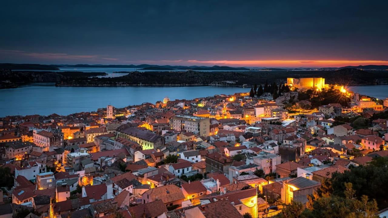 Apartments Samac Sibenik Luaran gambar