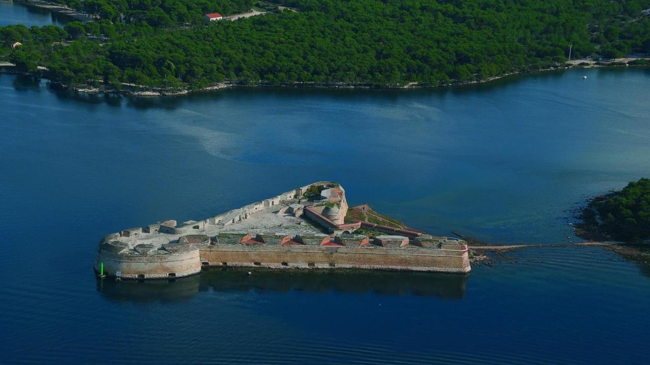Apartments Samac Sibenik Luaran gambar