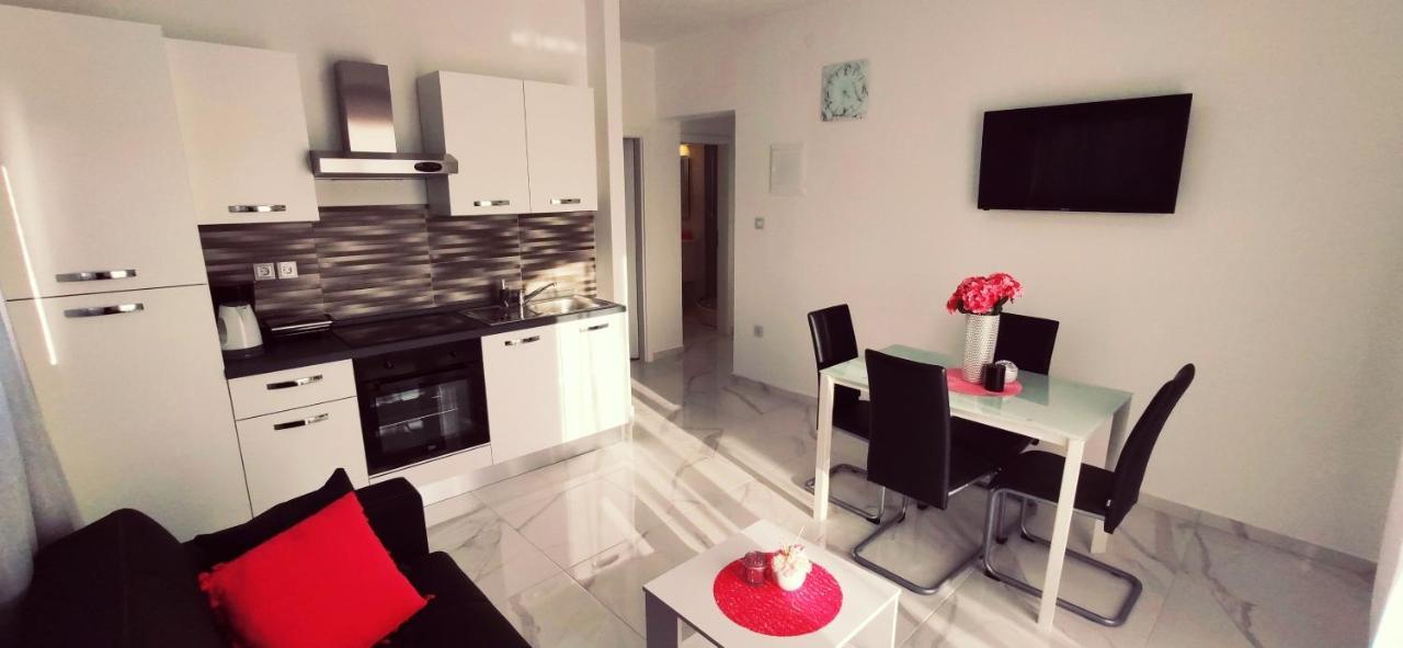Apartments Samac Sibenik Luaran gambar