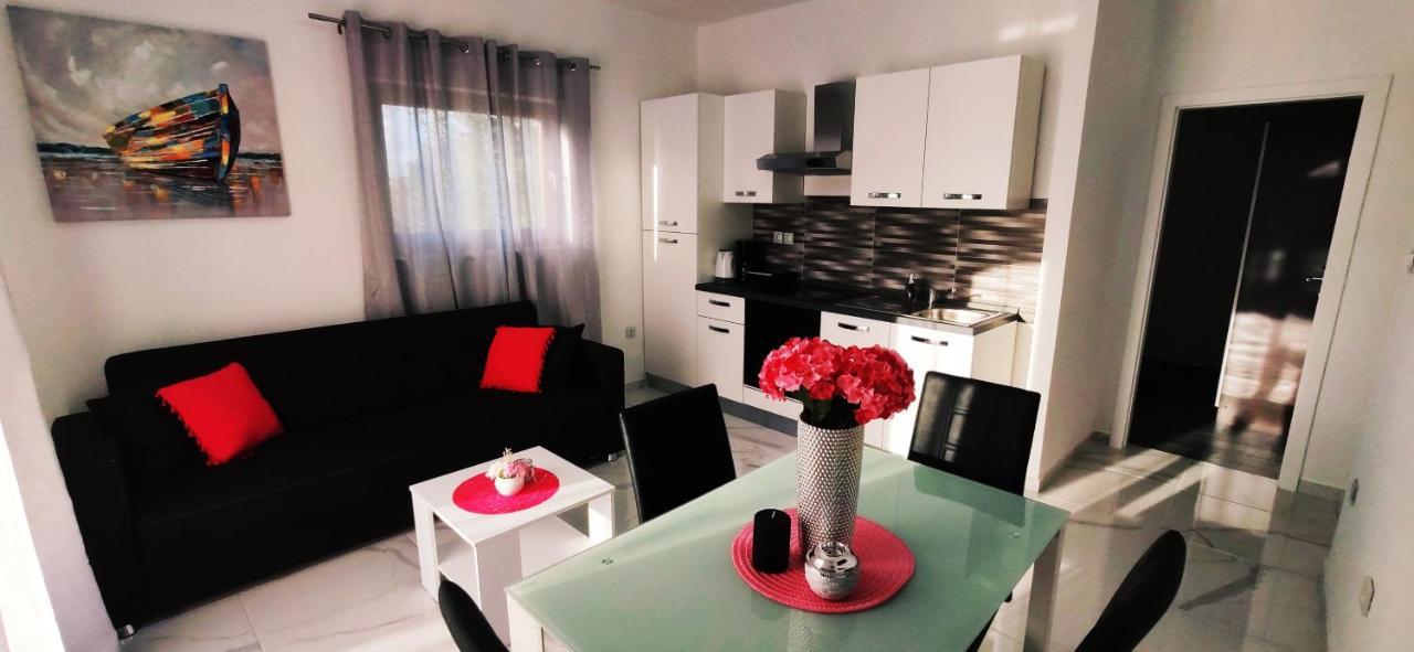 Apartments Samac Sibenik Luaran gambar